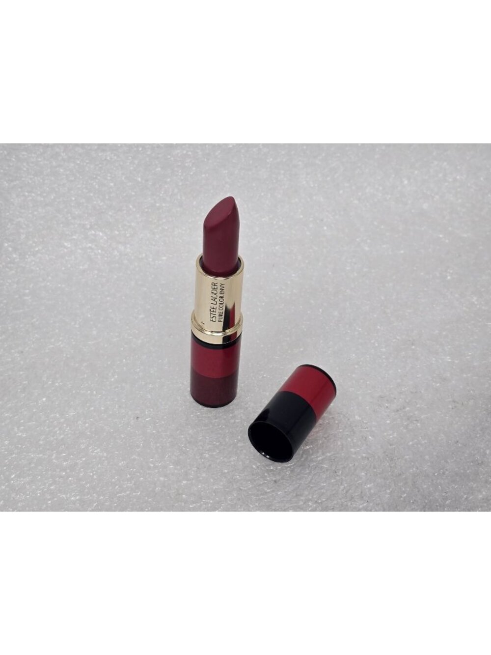 Estée Lauder Pure Color Envy Lipstick Rebellious Rose 420